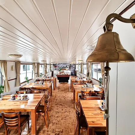 Neptune Boatique Hotel Amsterdam