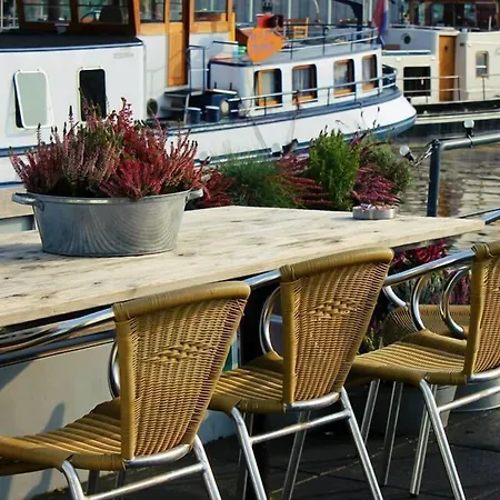 Neptune Boatique 2* Amsterdam