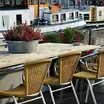 Neptune Boatique 2* 암스테르담