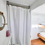 Neptune Boatique 2* 암스테르담