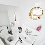 Neptune Boatique 2* 암스테르담