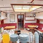 Neptune Boatique 암스테르담