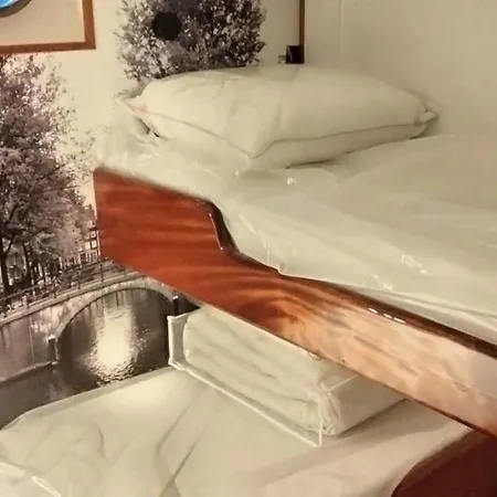 Neptune Boatique Hotel Amsterdam