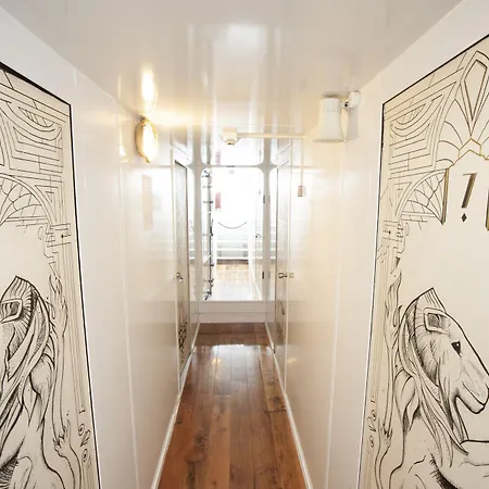 Neptune Boatique 2* Amsterdam