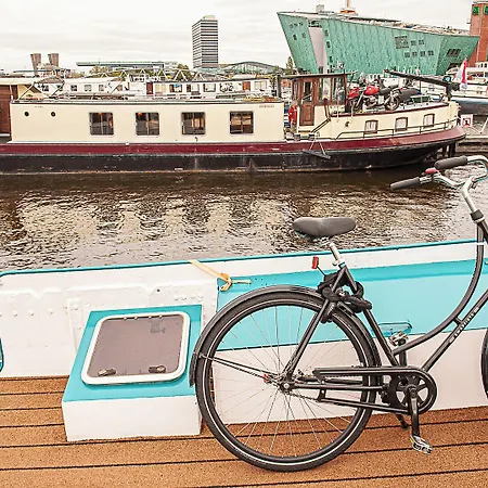 Neptune Boatique Szálloda 2*