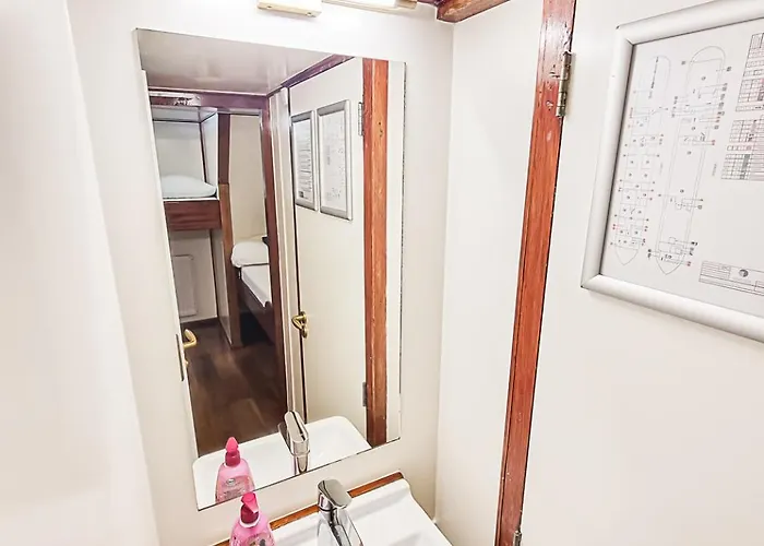 Neptune Boatique Ξενοδοχείο 2*