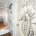 Neptune Boatique Amsterdam